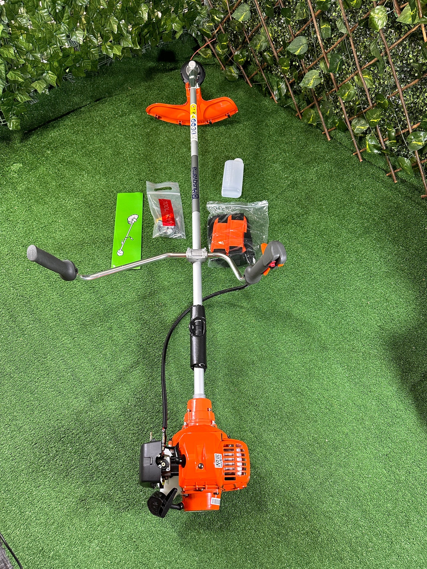 GUADAÑA 143RII + ACEITE HUSQVARNA